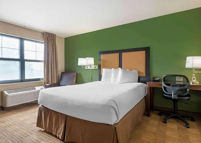 Extended America - Chicago - - Bollingbrook 2*